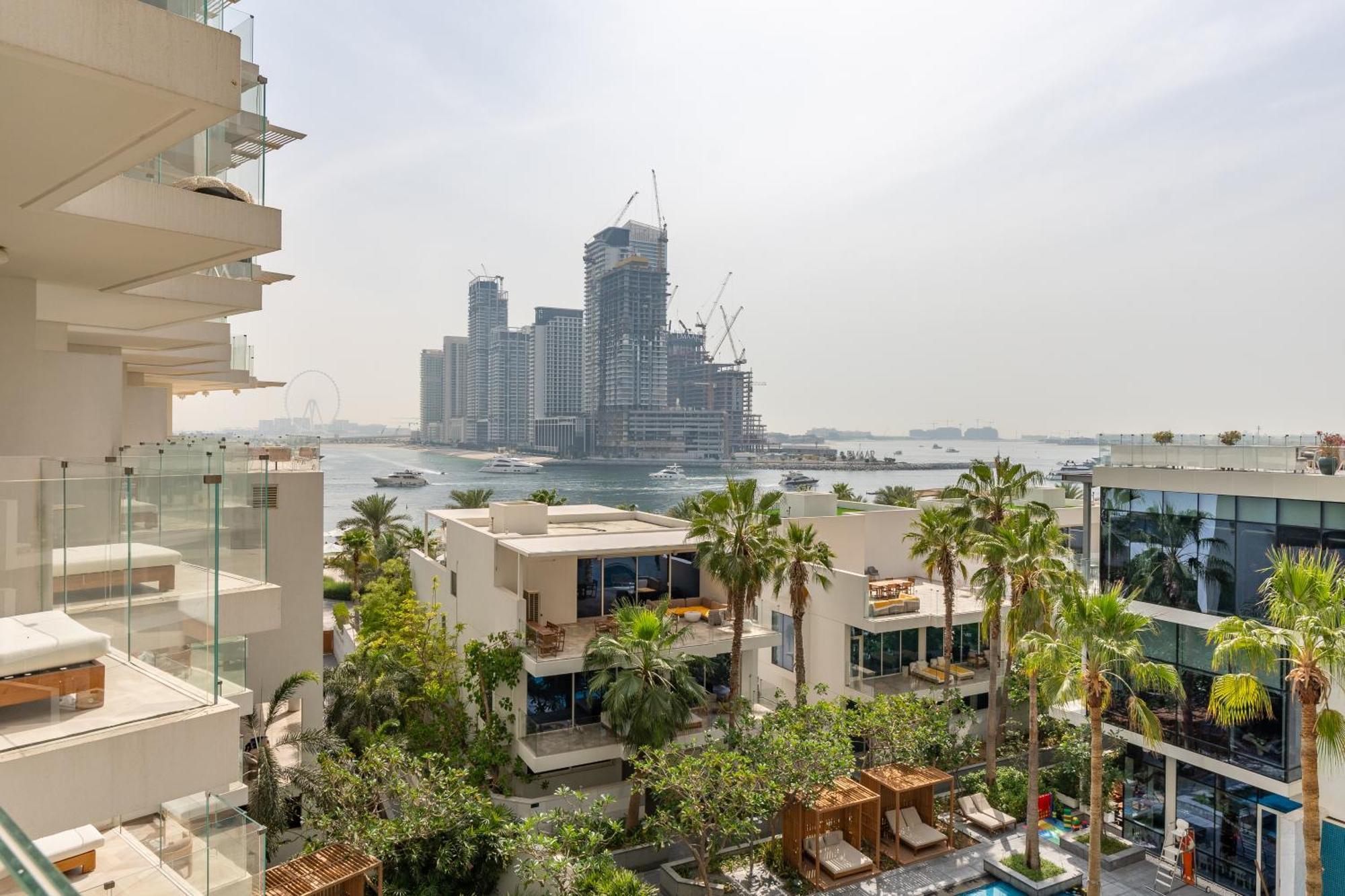 Five Palm Jumeirah Residences - Mint Stay Дубай Екстериор снимка