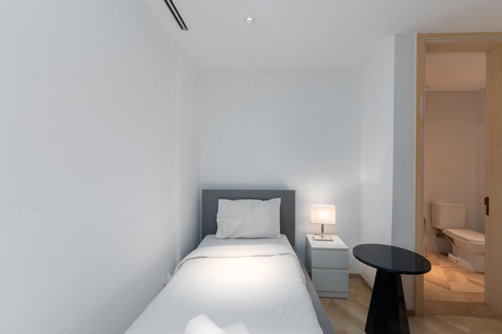 Five Palm Jumeirah Residences - Mint Stay Дубай Екстериор снимка