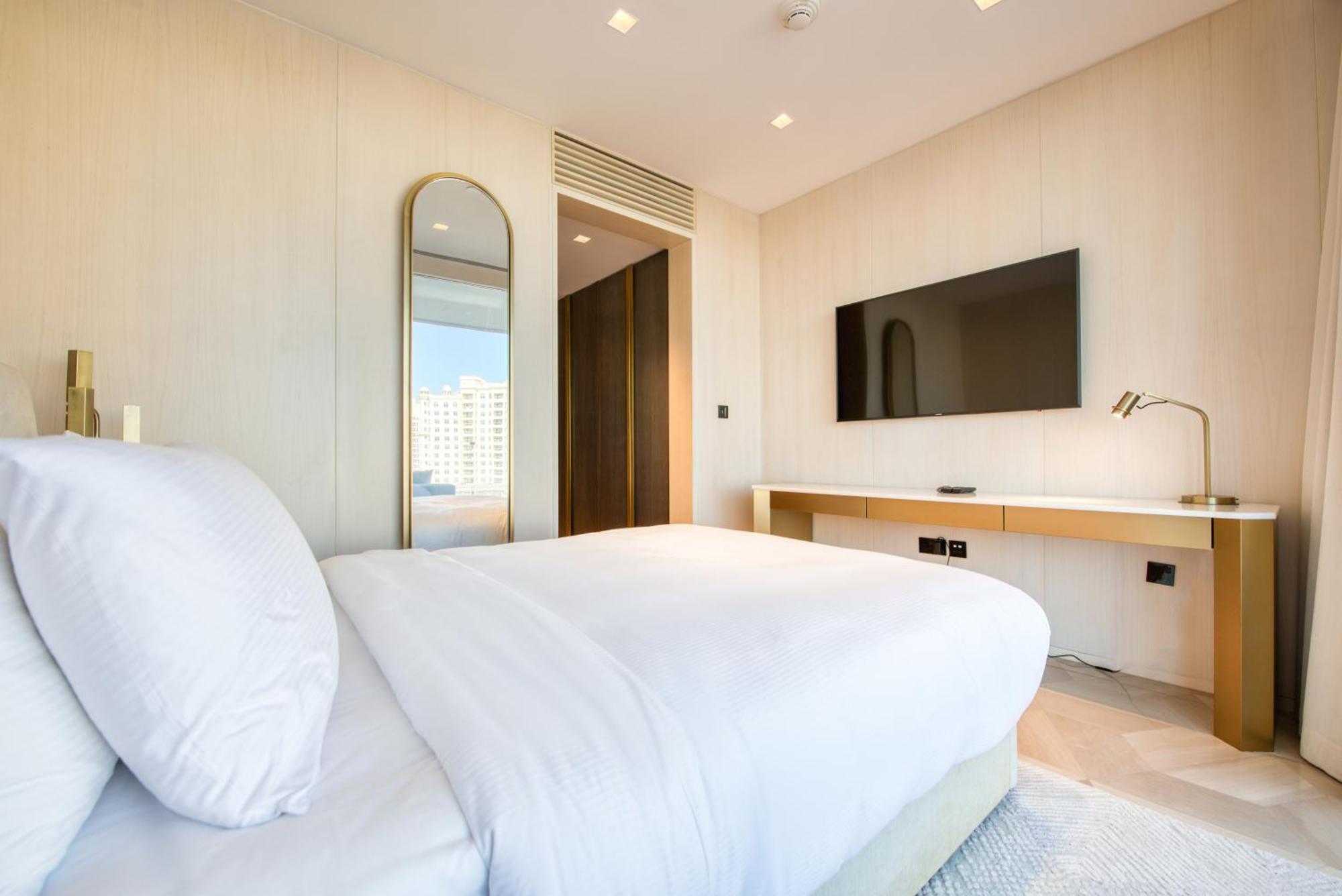 Five Palm Jumeirah Residences - Mint Stay Дубай Екстериор снимка