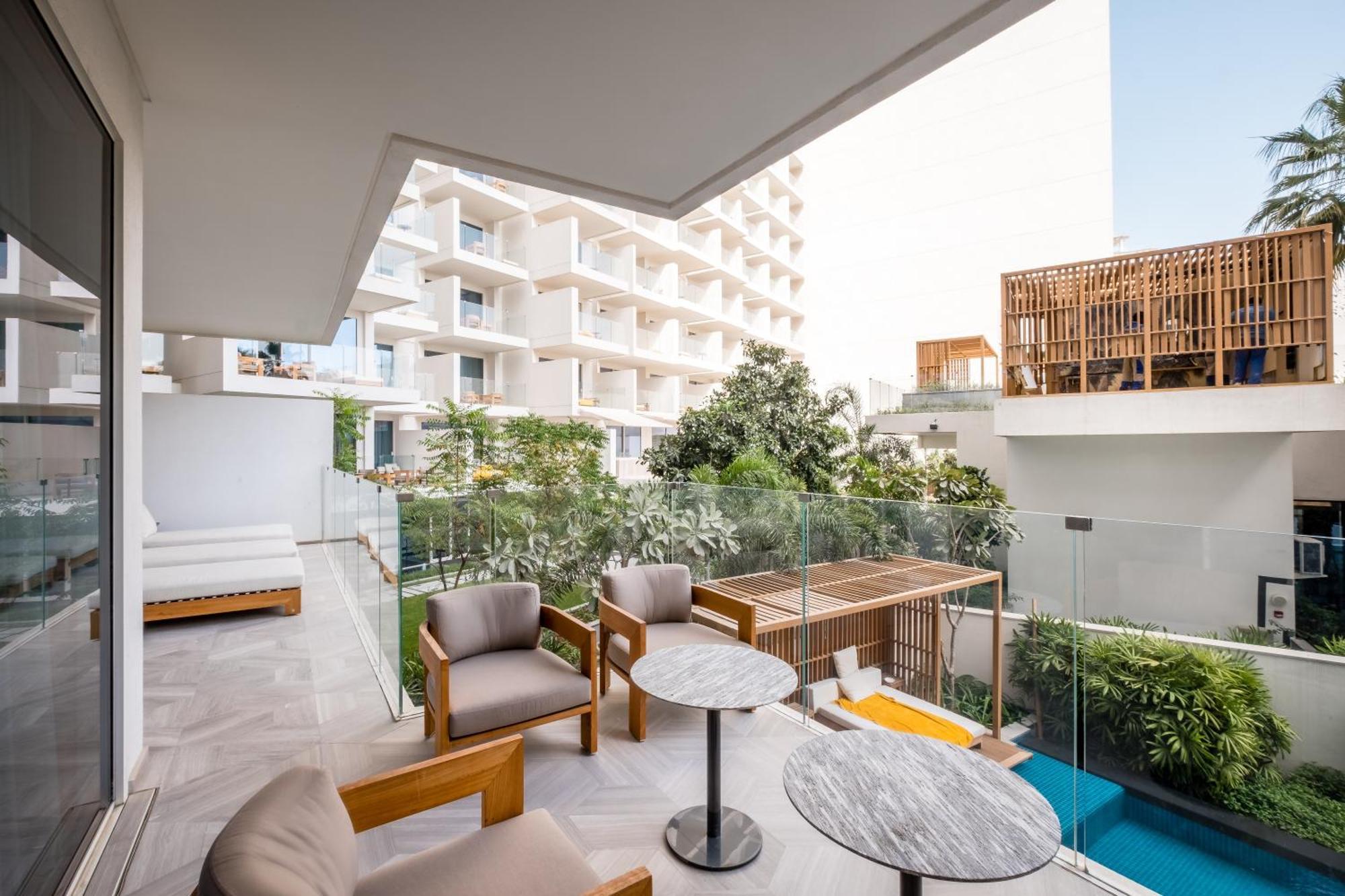 Five Palm Jumeirah Residences - Mint Stay Дубай Екстериор снимка